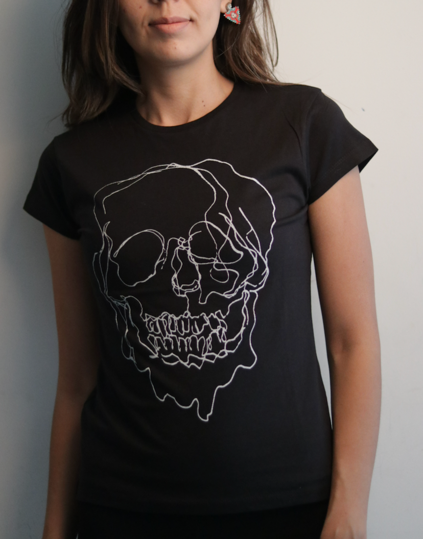 Playera Negra Craneo Lineal Dama